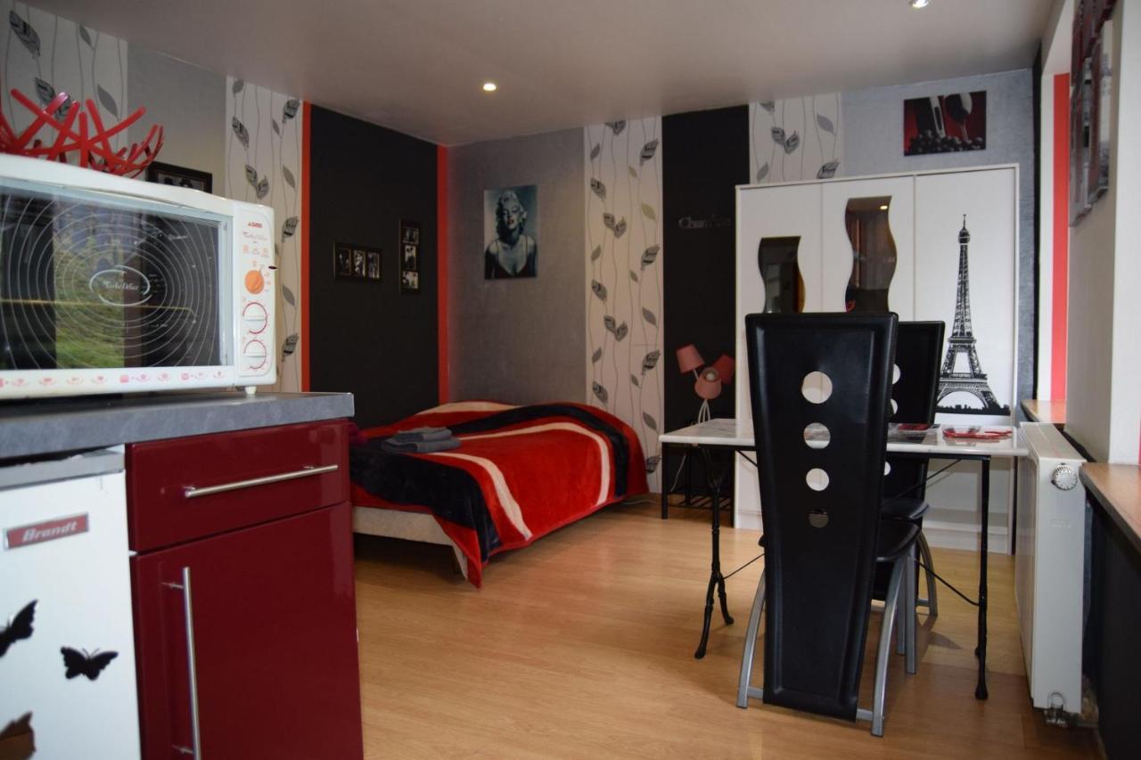 Vacance Conviviales Dans Les Vosges 8 Gites Ban-de-Sapt Zimmer foto