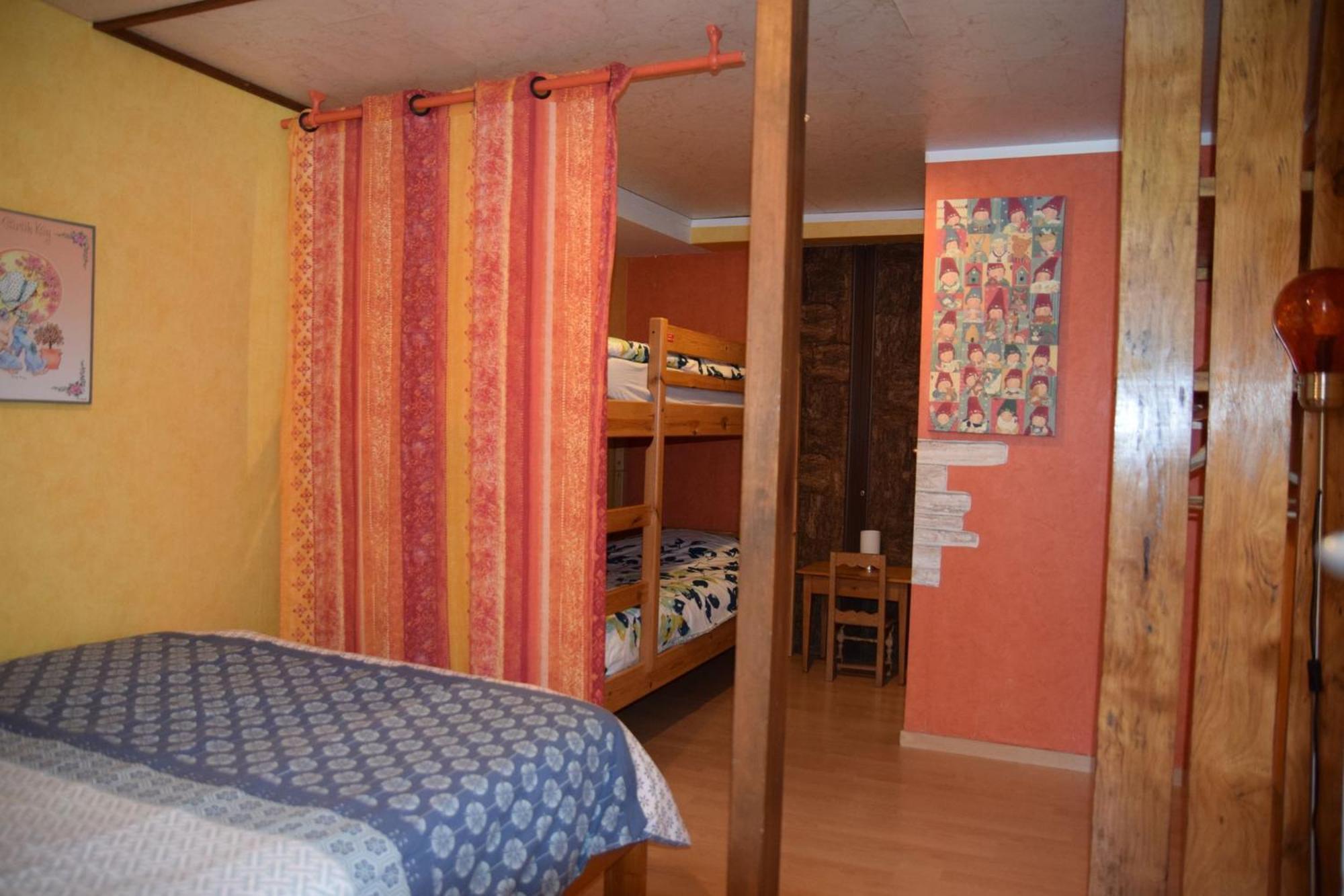 Vacance Conviviales Dans Les Vosges 8 Gites Ban-de-Sapt Zimmer foto